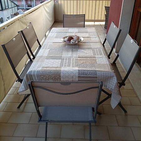 Apartmán Casa A Un Passo Dal Mare Ventimiglia Exteriér fotografie